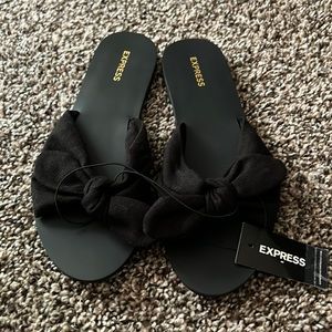 Express black sandals